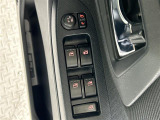 【パワーウインドウ】運転席のスイッチで、各席の窓ガラスの開閉ができます!あると便利ですよね!