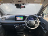 内装状態も特に大きく目立つ汚れも無くキレイです!多少の使用感は中古車なのでありますが、全体的にキレイな車輛ですっ!