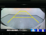 【バックカメラ】駐車時に後方がリアルタイム映像で確認できます。大型商業施設や立体駐車場での駐車時や夜間のバック時に大活躍!運転スキルに関わらず今や必須となった装備のひとつです!