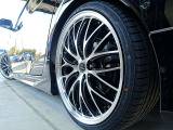 別途オプションにてホイールの変更や純正ホイールのご用意・スタッドレスタイヤ組込み等も可能です!詳しくは当店スタッフまでご相談ください☆