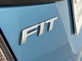 H30年式 FITの爽やかなブルー入庫しました純正メモリーナビ・バックモニター・Bluetooth対応・サイドカーテンエアバッグ・ETC装備充実で安全・安心のドライブに最適です!