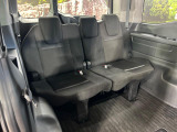 3列目シートはもちろん状態良好☆大人でもゆったりと座って頂けますので、大人数でのお出かけもラクラクです♪ご家族で、気の知れた仲間で、ドライブに行くのが楽しみですね♪