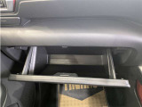 グローブボックスの収納もバッチリ