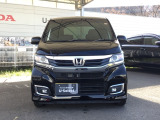 お客様に安全で快適なカーライフをお送りいただくために、中古車にも高いレベルの品質基準を設け、その基準に従って、全ての中古車について納車前整備を実施しています。
