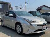 プリウス 1.8 S セーフティ プラス E-Four 4WD 