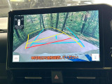 【バックカメラ】駐車時に後方がリアルタイム映像で確認できます。大型商業施設や立体駐車場での駐車時や、夜間のバック時に大活躍!運転スキルに関わらず、今や必須となった装備のひとつです!