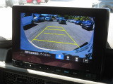 ギヤをRに入れるとナビの画面に後ろの映像が映るリヤカメラ付!後退時の安全確認やコンディションの悪い視界でもカラーバックモニターがドライバーをサポート☆☆☆