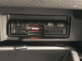 【ETC】とっても便利なETCを装備しています。 ETCを利用して、高速道路を楽々ドライブしましょう。 渋滞緩和にも繋がってエコ!?にも繋がります。