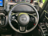 ステアリングも使用感が少なく、きれいな状態となっております♪