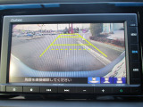 ナビゲーション付き!バックカメラ機能で駐車も安心☆