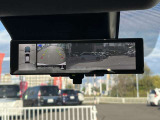 アラウンドビューモニターで周囲の確認ができます。バック時に安心ですね。