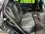 後部座席も気になるようなキズ・汚れやへたり等、大きなダメージはなく、良好な状態です。