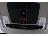 緊急通報ボタンが装備されています。ホンダコネクト対応。ご利用には、Honda Total Care プレミアムのご加入が必要です。