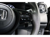 Hondaセンシングの機能のひとつ、アダプティブクルーズコントロール付!アクセルから足を離しても設定したスピードと前車との車間を保ち走行してくれます!車線維持もアシスト☆高速道路で疲労軽減ですね☆