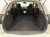 簡単に収納できる後部座席!大空間が出現します!シートアレンジが多彩な点も特徴です!レジャー用品も積み込めます!