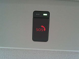 急病時やエアバッグ展開時に専用のコールセンターに繋がり警察や救急の手配を手助けしてくれるSOSコールを装備。
