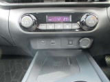 オートエアコンですので、車内を快適な空間に出来ます♪