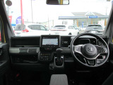 当店の車は全台保証付きで購入後も安心です。保証期間中は全国のホンダディーラーで保証修理を受け付けております。(詳細はスタッフまで!)