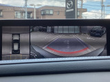 狭い場所での駐車やすれ違いなどでより的確な運転操作に役立つ360&deg;ビューモニターが装備されています。