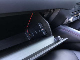 ETCが装着されています。再セットアップ後高速道路の料金所をノンストップで通過できて大変便利です。