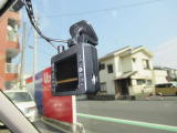 今や必需品♪♪ 『ドライブレコーダー』があなたの身を守ります♪♪ あおり運転が問題になっている昨今です♪♪自身の身を自分で守りましょう♪♪SDカードは付いておりません!