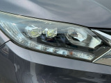 純正LEDヘッドライトの写真です。夜間の走行も安心です♪
