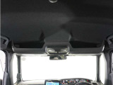 ルーフコンソール装備です!衣類や毛布などを収納でき、空間を有効活用♪大口なので取り出しラクラクです。