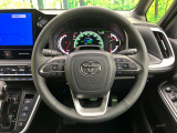 【純正革巻きステアリング】上質な革を使用することで、手にしっかり馴染みとても運転しやすいハンドルです♪