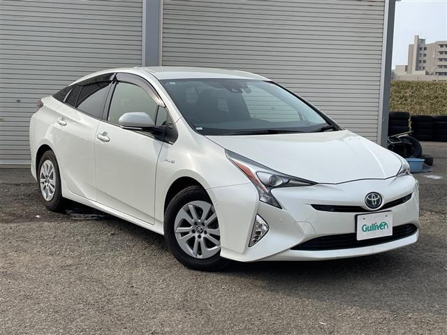 プリウス 1.8 S セーフティ プラス 4WD 修復歴無し