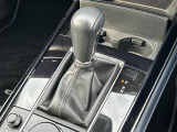 【 シフト 】シフトも操作しやすく快適なドライブを楽しんでいただけます。