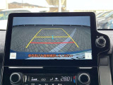 狭い駐車場や立体駐車場などもリアルに映るバックガイドモニター付でラクラク駐車♪