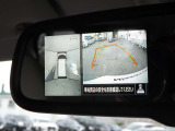 【アラウンドビューモニター】上から見下ろすような視点でスムース駐車をサポートしてくれるアラウンドビューモニター(^v^)ルームミラーに映し出されます。