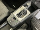 発進時から滑らかに加速する無段階変速のCVTはストップ&ゴーの多い街の中も快適です