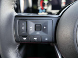 ステアリングスイッチ装備!オーディオ操作もスマートに!