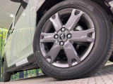 【純正15インチアルミホイール】外観にマッチした純正アルミホイールを装着しております。各種社外アルミホイールや、スタッドレスタイヤも取扱いしております。是非ご相談ください♪