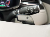 【パドルシフト】スポーツカーにある装備でステアリングから手を放すことなくシフトチェンジが可能な人気快適機能になります。