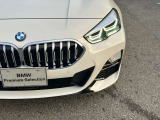また、BMW正規認定中古車は、エマージェンシーサービスが自動付帯。24時間365日、皆様のカーライフをサポート致します。確かな安心のうえで、「駆けぬける歓び」をご堪能ください。