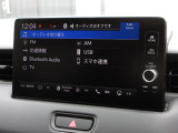 ナビゲーションはホンダコネクトディスプレイを装着しております。AM、FM、Bluetooth、フルセグTVがご使用いただけます。初めて訪れた場所でも道に迷わず安心ですね!