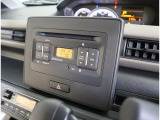 日常のドライブも楽しくしてくれるオーディオ搭載☆ AV機能:AM/FMラジオ・CD・AUX