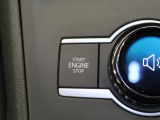 ●Start/Stop●ブレーキを踏みボタンを長押しするだけで、キーの抜き差しなく簡単にエンジンをかける事が出来ます。