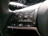 ステアリングスイッチ付きです♪ハンドルから手を放さずにオーディオ操作やメーターディスプレイ操作ができるので、安全です!