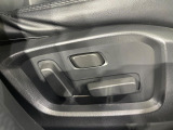 【パワーシート】スイッチ一つで簡単にシートの微調整が可能!電動だから力もいりません!快適なシートポジションにセットして、快適なドライブをお楽しみください。
