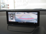 360&deg;ビューモニターを搭載しています。コーナーセンサーと合せてお使いいただくことで、安全、安心にお車の取り回しを行っていただけます。