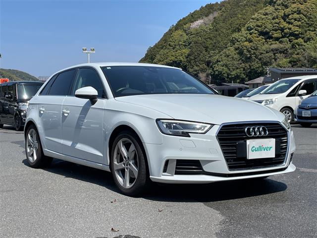 A3スポーツバック 30 TFSI スポーツ 本革シート ワンオーナー