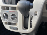 【 シフト 】シフトも操作しやすく快適なドライブを楽しんでいただけます。