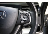 Hondaセンシングの機能のひとつ、アダプティブクルーズコントロール付!アクセルから足を離しても設定したスピードと前車との車間を保ち走行してくれます!車線維持もアシスト☆高速道路で疲労軽減ですね☆