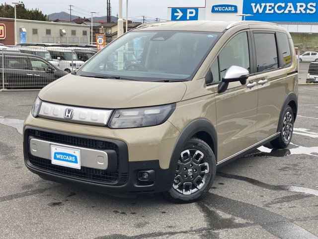 フリード 1.5 ハイブリッド クロスター 