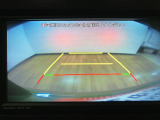バックする際に後方だけではなく車を上から見たような映像をナビなどのモニターに映し出してくれますよ☆死角が消え安全にバックをして頂けるようになります☆バックが苦手な方にもオススメな装備です☆