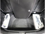 もちろんパンク修理剤&車載工具完備☆万が一のトラブルに備えて使い方もご説明いたします♪