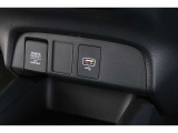 スマートフォンなどの音楽再生が可能なUSB接続ジャック装備車両です♪♪♪
